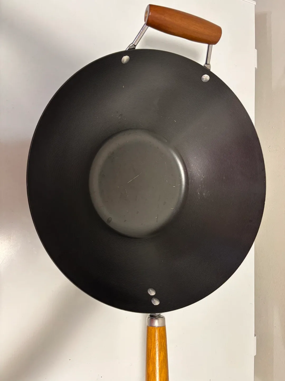 Wok with Wooden Handle thumbnail