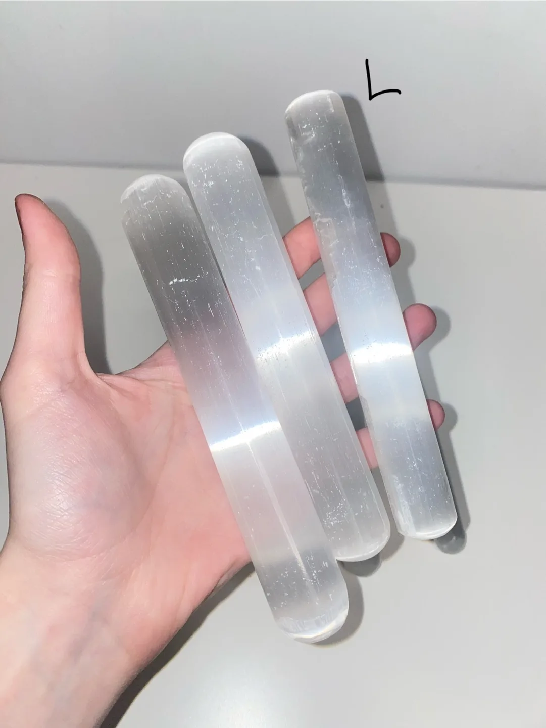 Selenite Cleansing Rod image indicator(3)