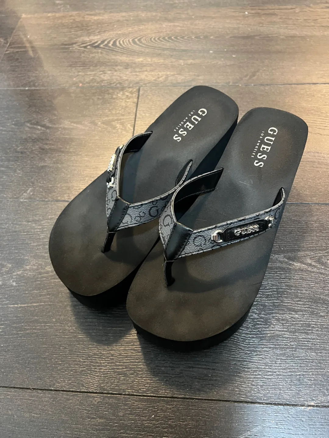 Guess Black Platform Flip Flop shoes thumbnail