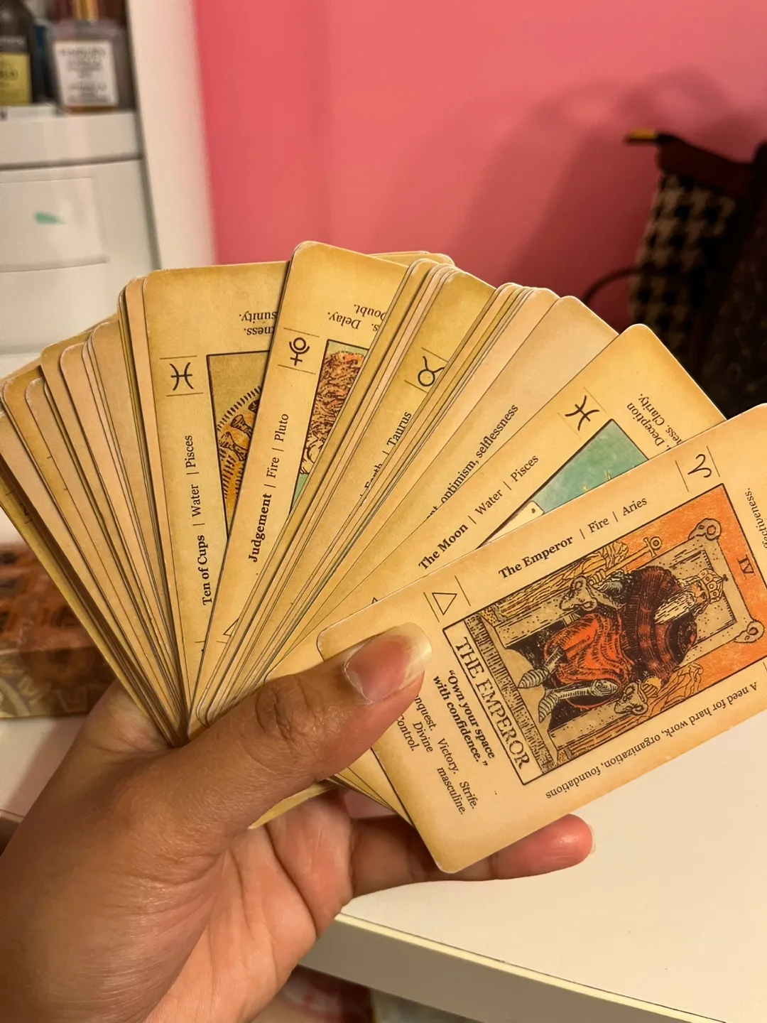 Meaning Tarot Deck - Keywords, Reversed, Zodiac image indicator(3)