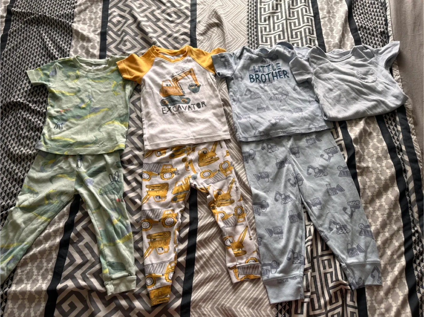 Mixed Lot of Baby & Toddler Clothing 18 months -2t image indicator(5)