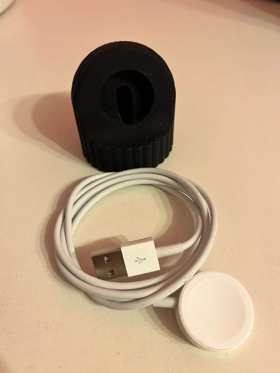 Apple Watch Charger with Stand image indicator(2)
