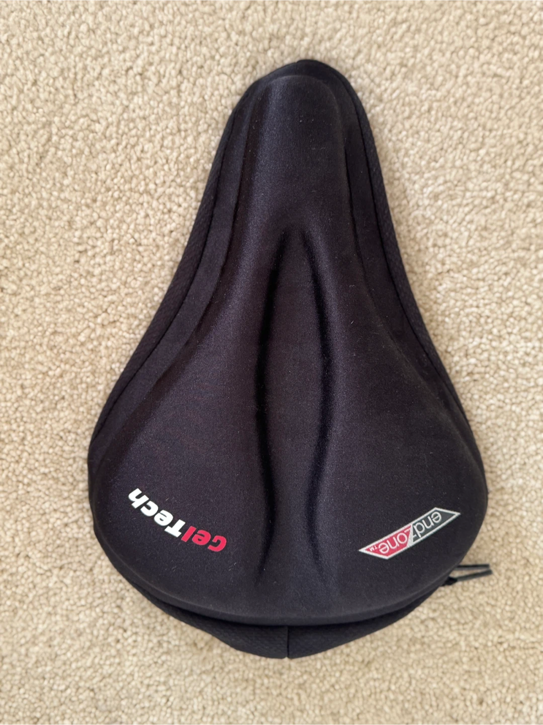 GelTech End Zone Bike Seat Cover - Black