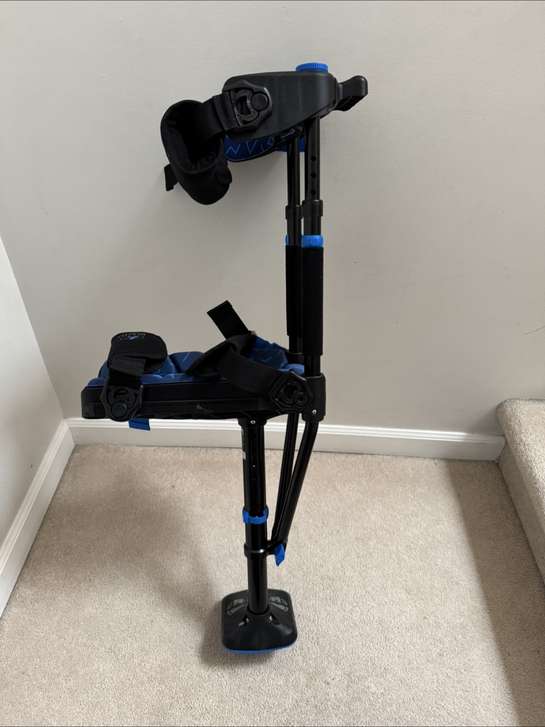 iWALKfree 3.0 Hands-Free Crutch - photo 4