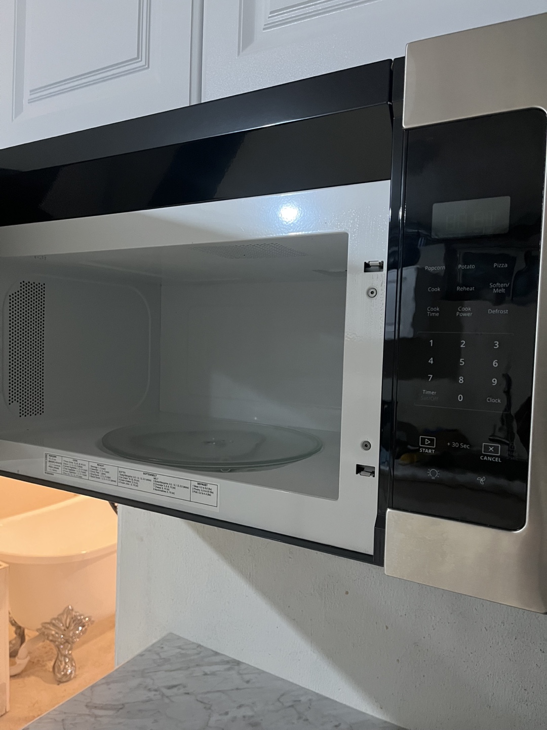 Whirlpool 1.7 cu. ft. Over the Range Microwave - photo 5