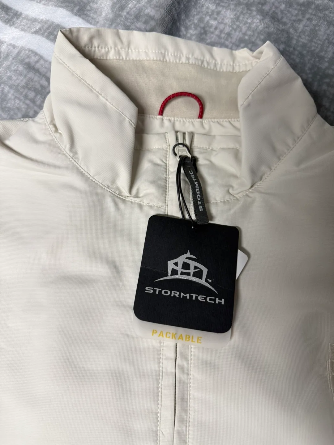Stormtech Packable Pullover - Size M image indicator(4)