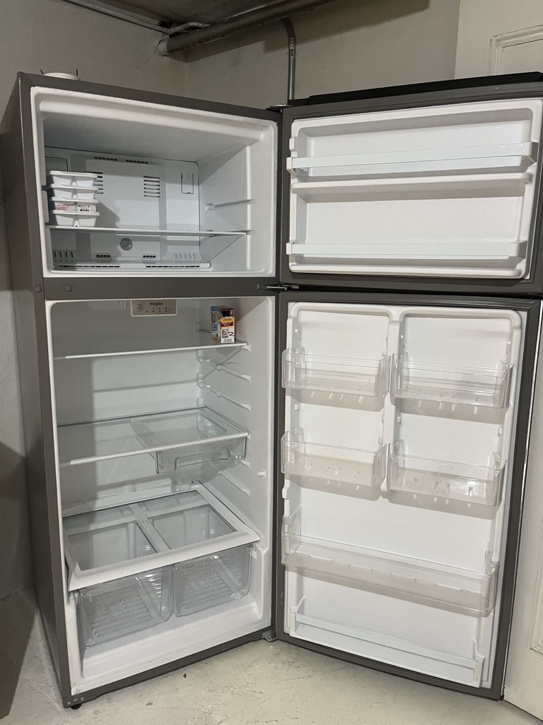 Whirlpool 18 cu. ft. Top Freezer Refrigerator - photo 4