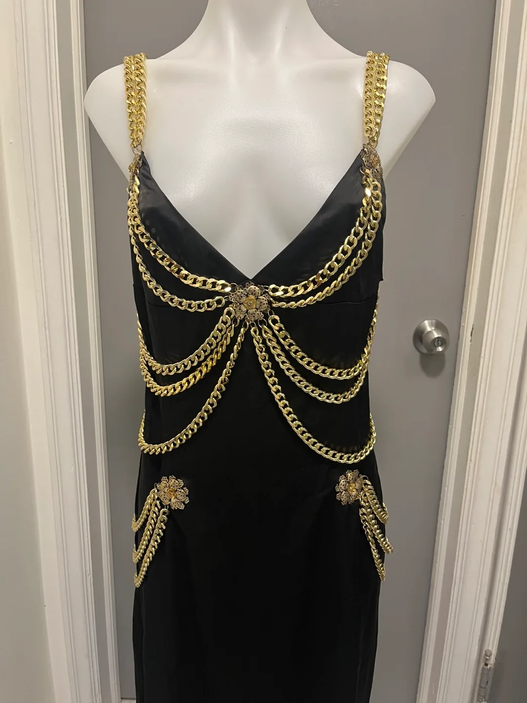 Bella Barnett style Black Dress with Gold Chain Details image indicator(2)