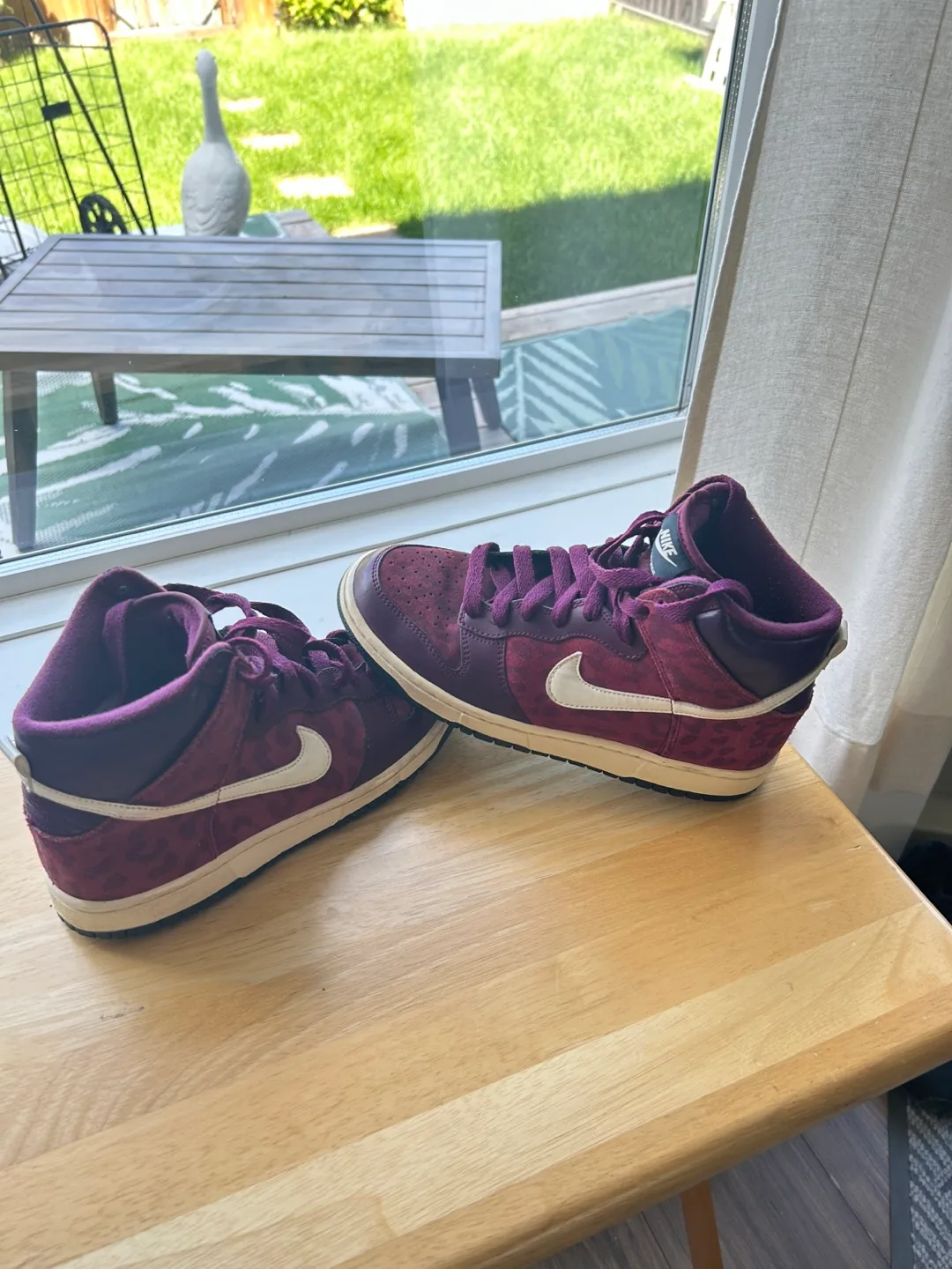 Nike Dunk High Top Sneakers - Size 8 US thumbnail