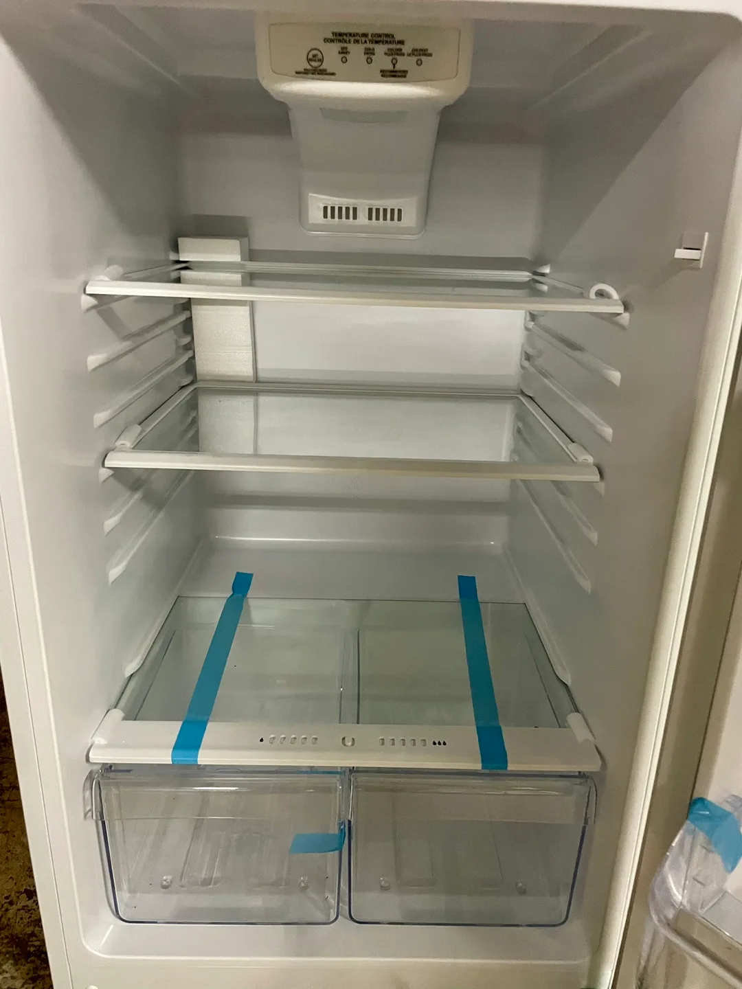 Magic chef fridge 10.1 cu. ft. Top Freezer Refrigerator (white) image indicator(6)