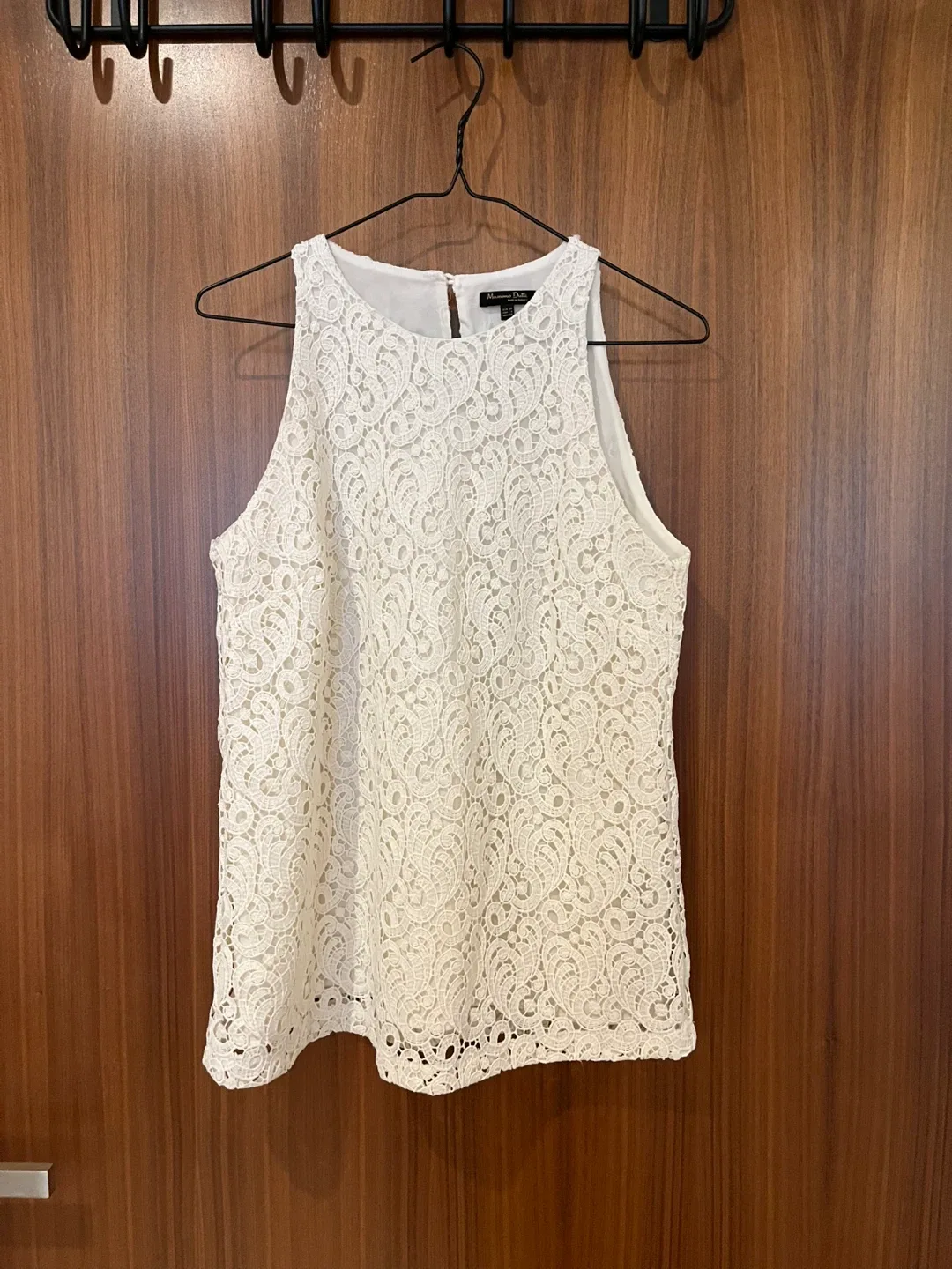 Moving sale‼️Massimo Dutti White Lace Tank Top thumbnail