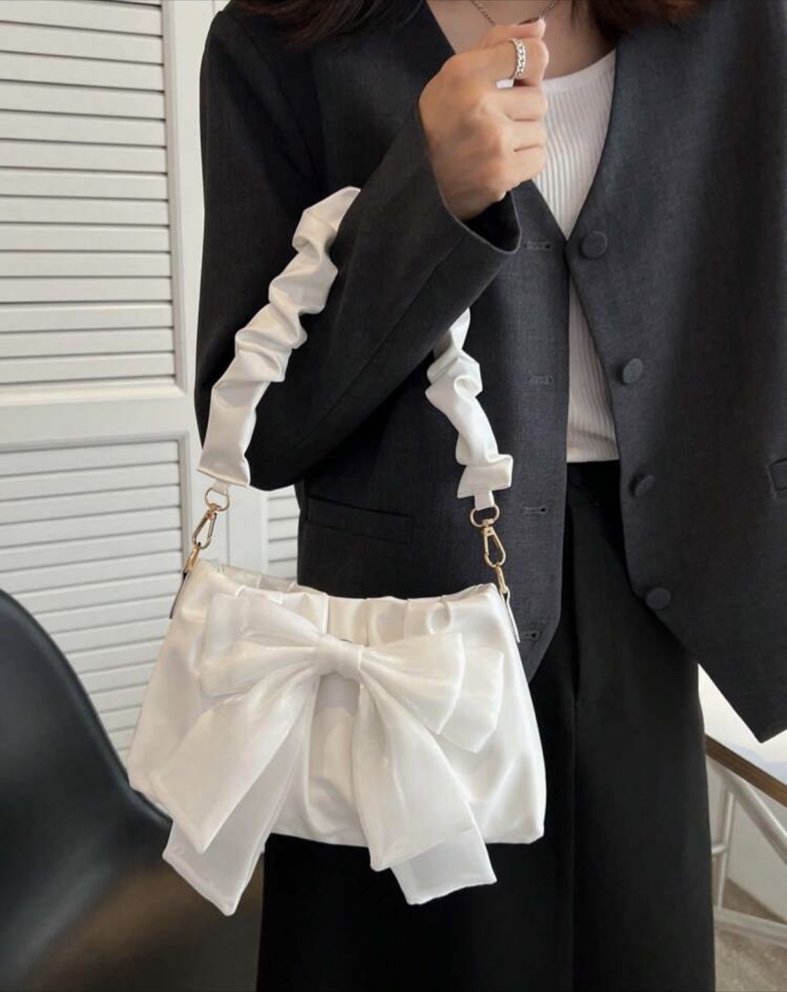 White Bow Handbag - photo 4