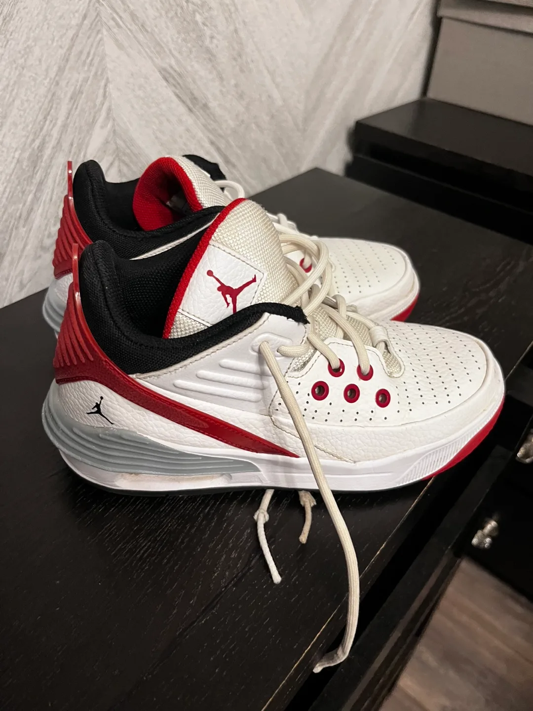 Jordan youth 4.5 image indicator(3)