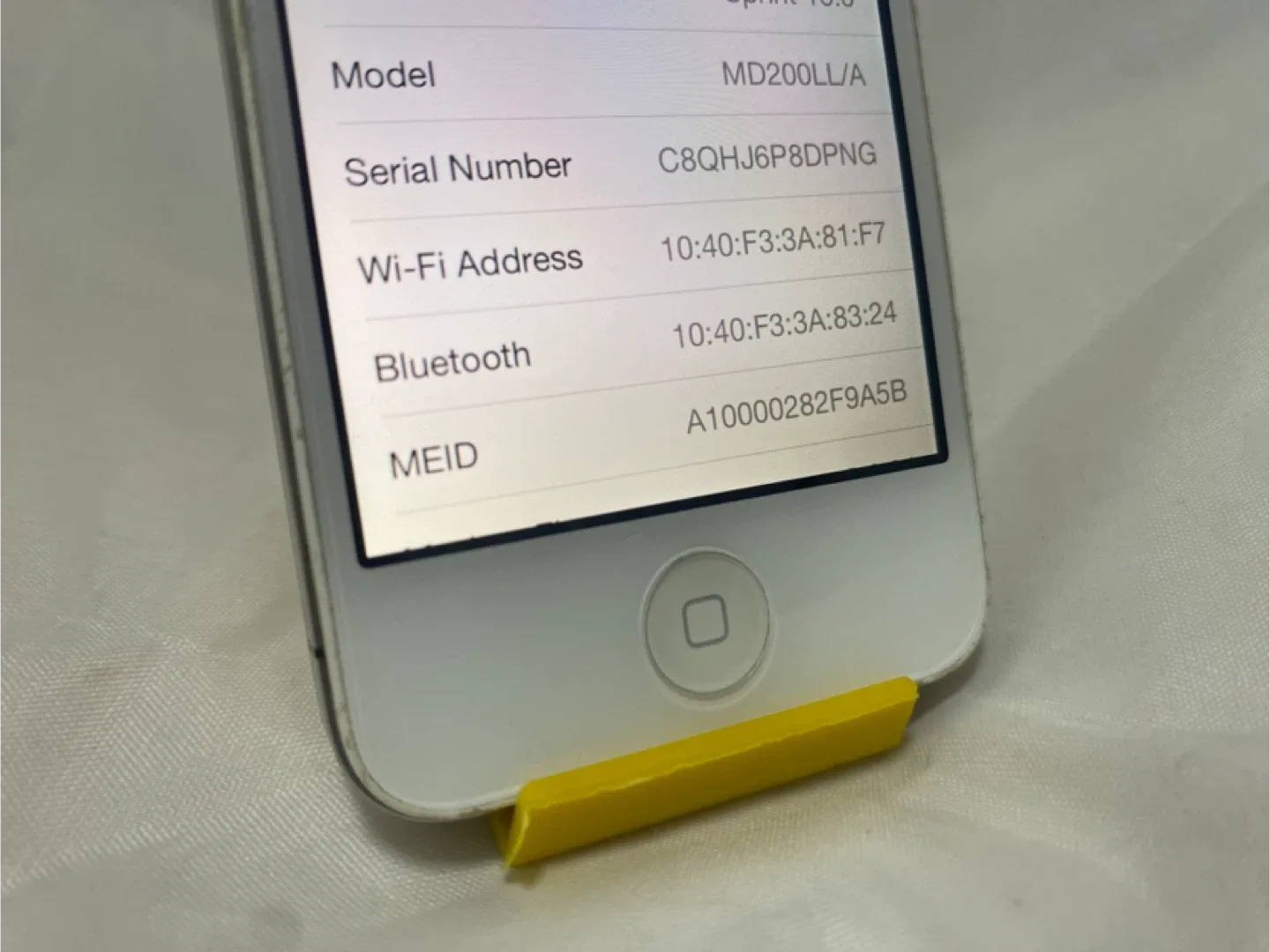 iPhone 4 White (Sprint) A1349 8GB (CDMA) Use IOS 7.1.2 image indicator(5)