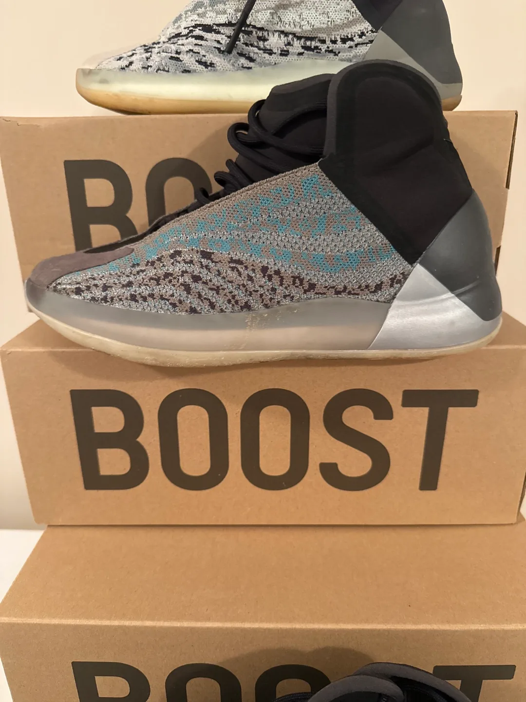 Adidas YZY QNTM Basketball Shoes - US 11 image indicator(8)