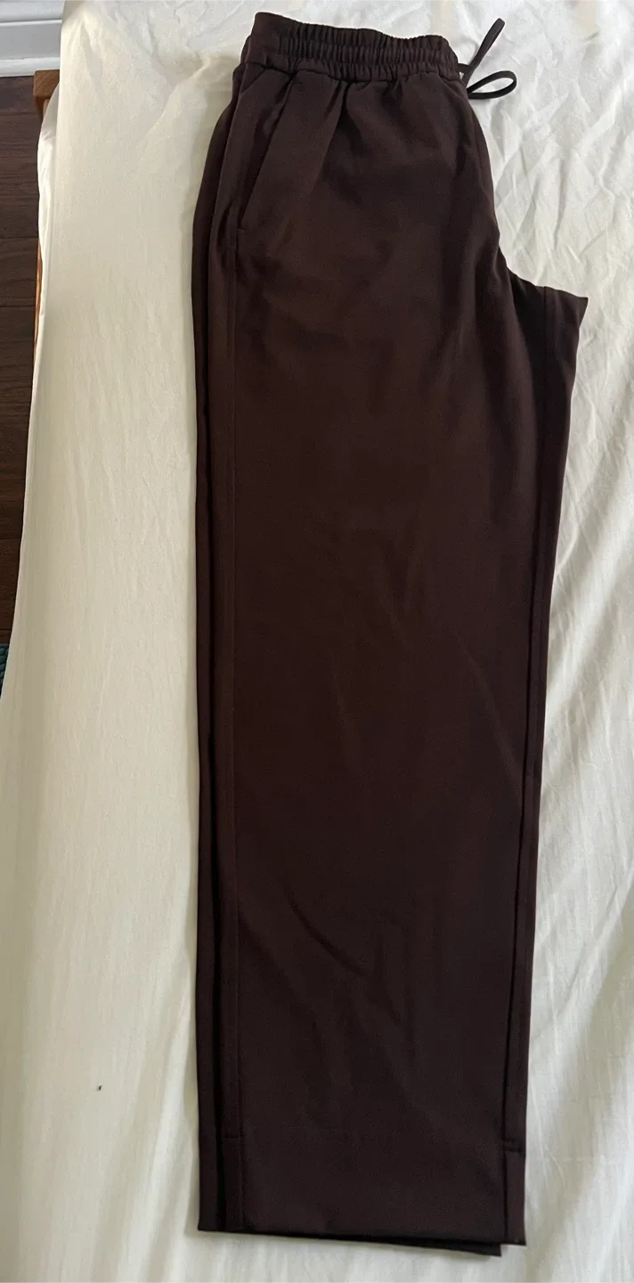Lululemon Brown Pants image indicator(6)