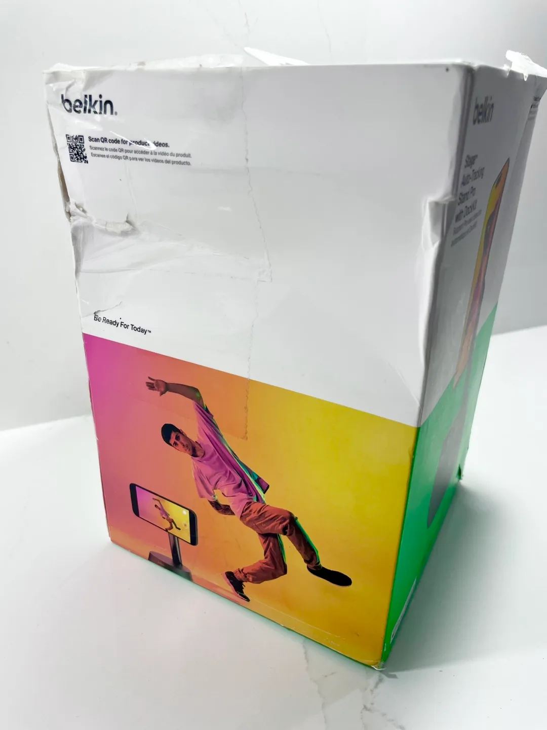 Belkin Stage Auto-Tracking Stand Pro with DockKit, 360 Rotation image indicator(8)