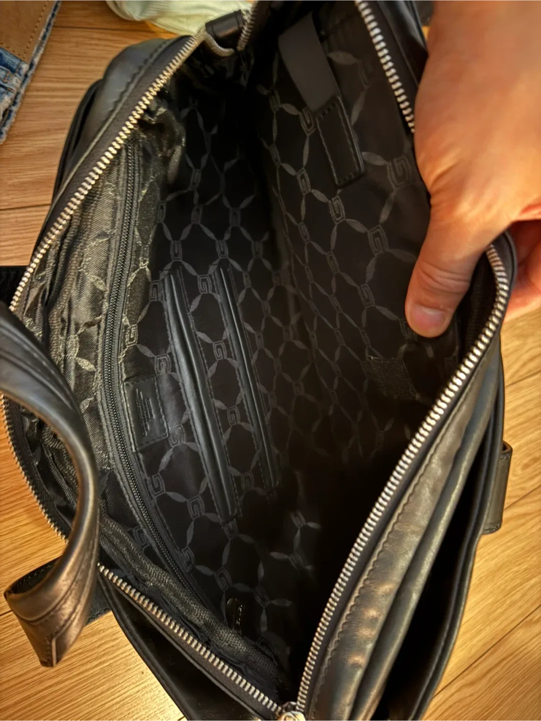 Black Leather Briefcase Giudi brand from Italy image indicator(3)