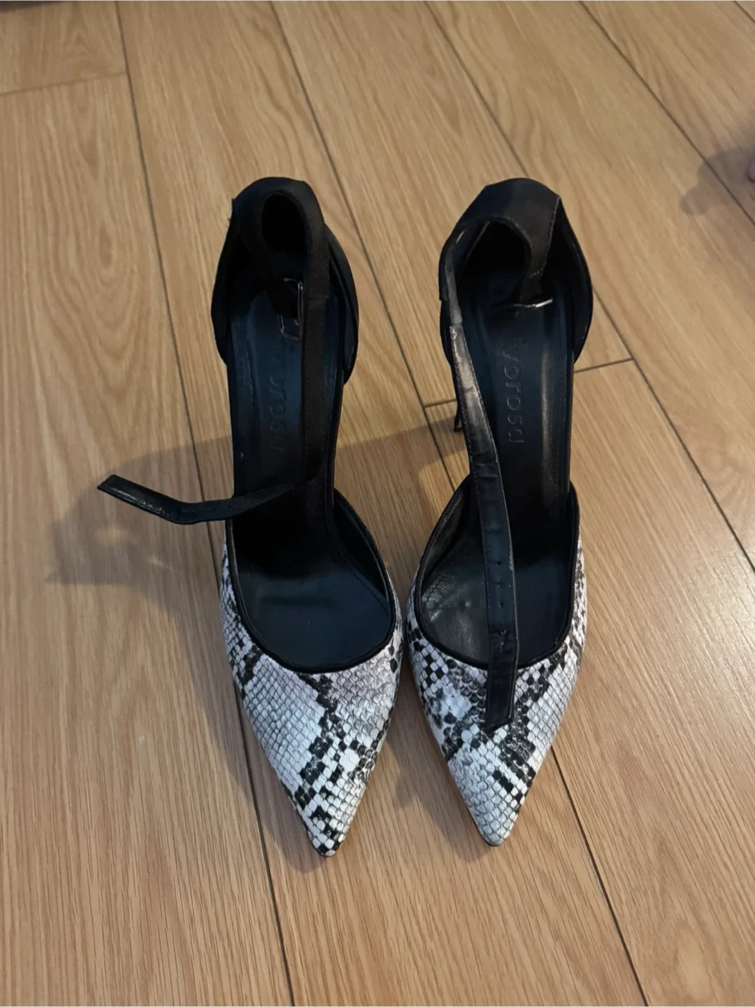 Yorossi Snakeskin Heels - Size 7 thumbnail