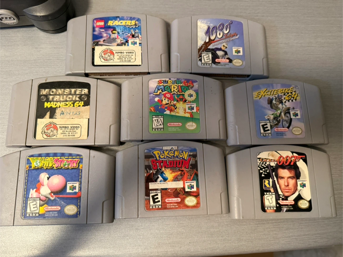 Nintendo 64 Console + 8 Games - photo 3