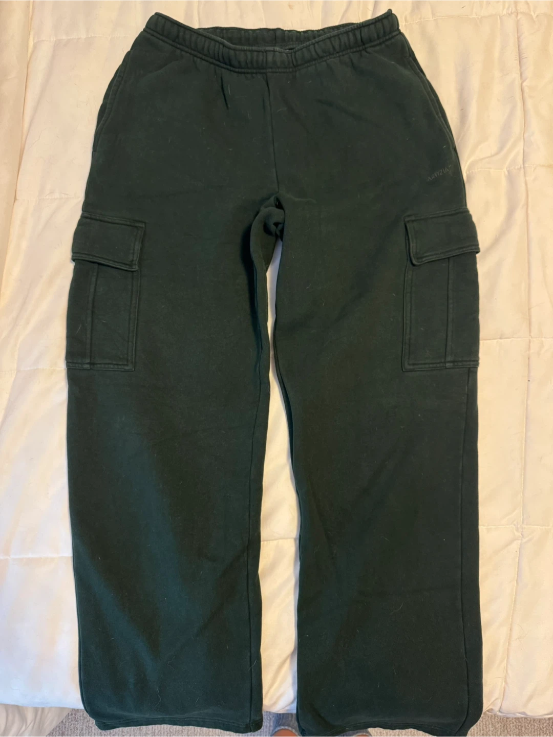 Aritzia Cozy Fleece Zip-Up Hoodie & Cargo Sweatpants - Green - photo 2
