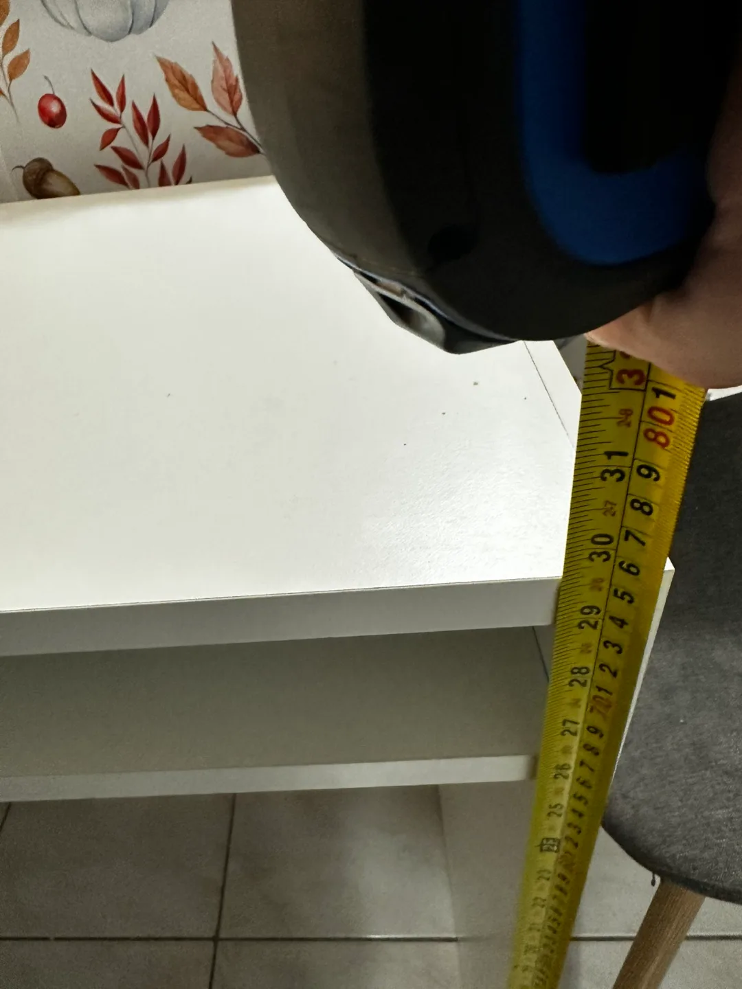 White Desk 30"x16" image indicator(4)