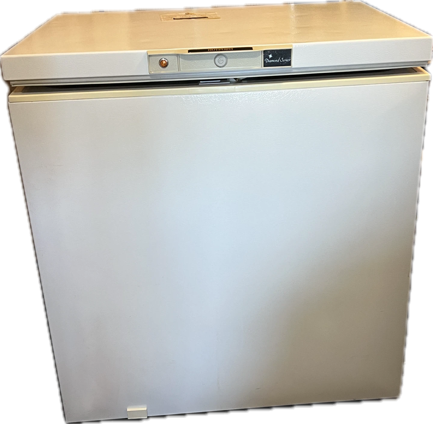 Hotpoint Diamond Series Chest Freezer