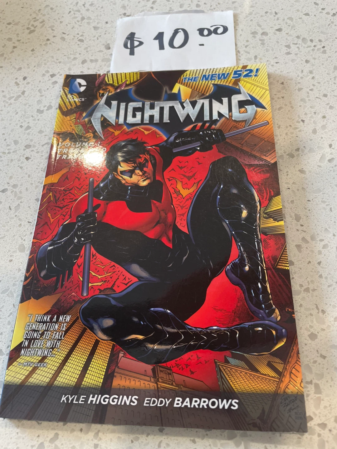 DC Comics: Grayson #1 & Nightwing Comics - photo 3