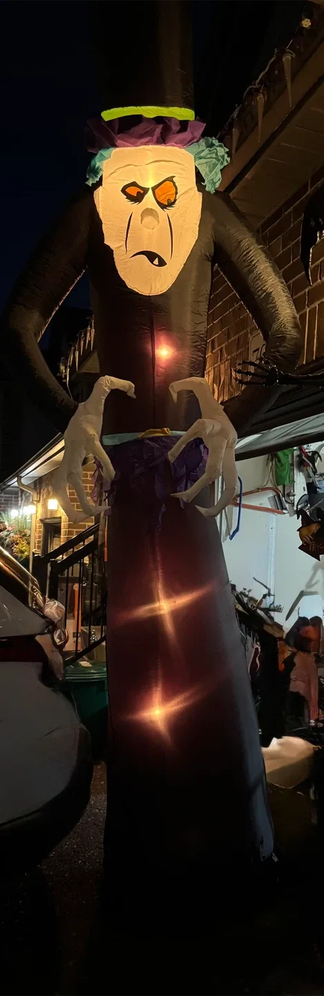 Airblown Inflatable  - 12 ft Tall image indicator(2)