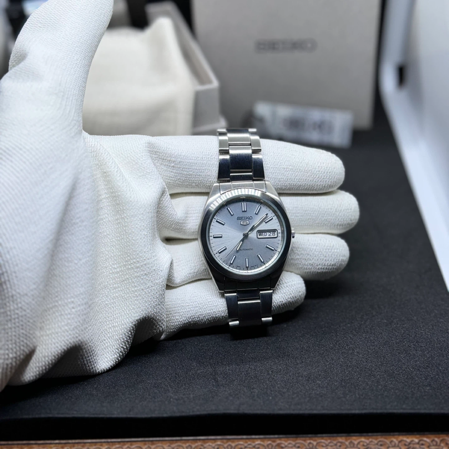 Seiko 5 SNX993K Automatic Watch - Like New! - photo 4