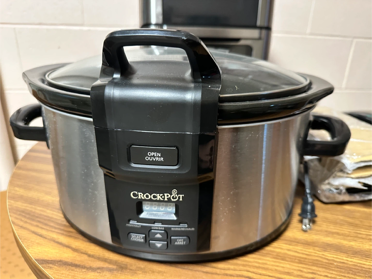 Crock-Pot Slow Cooker & BLACK