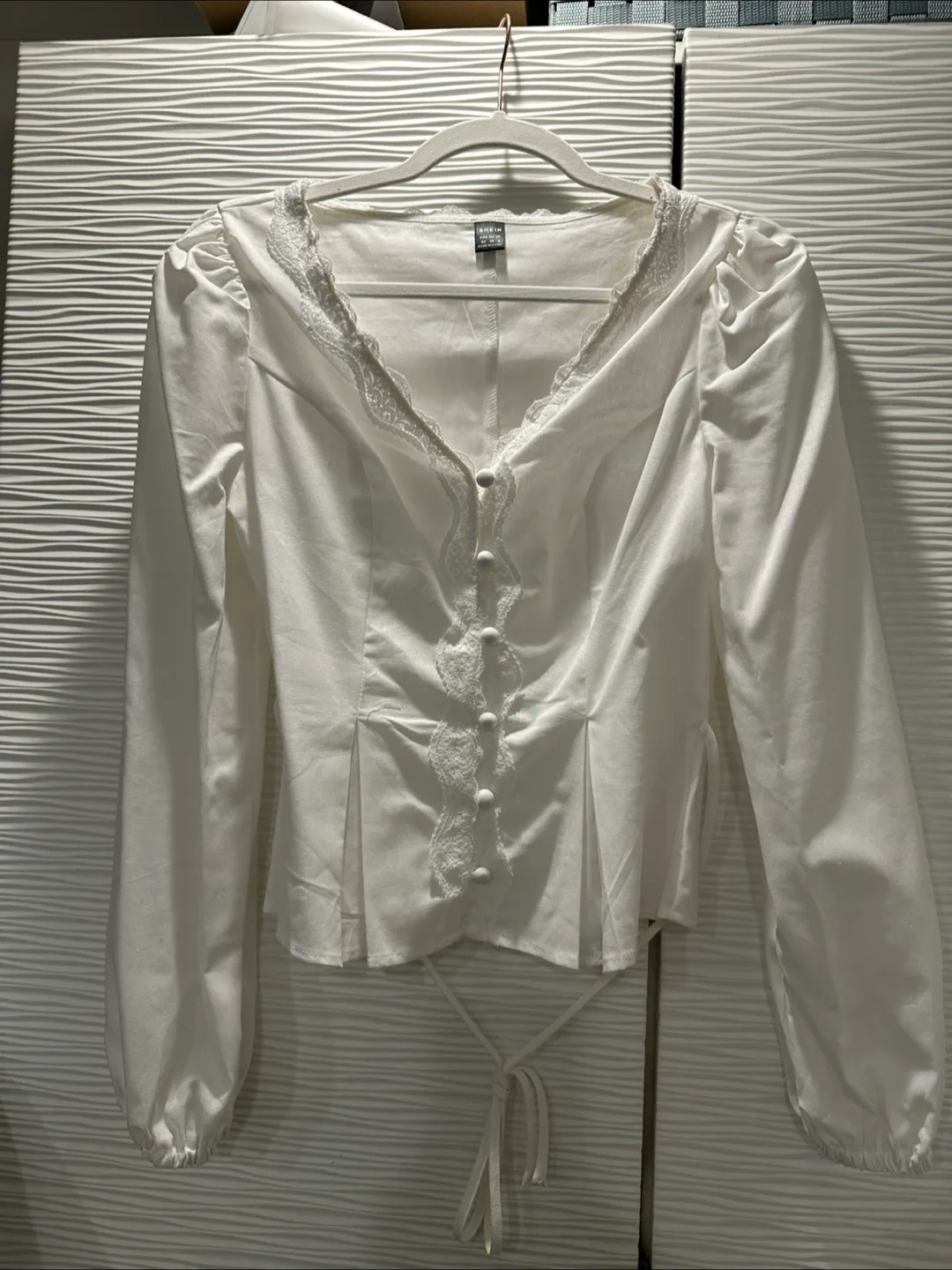 SHEIN White Long Sleeve Blouse thumbnail