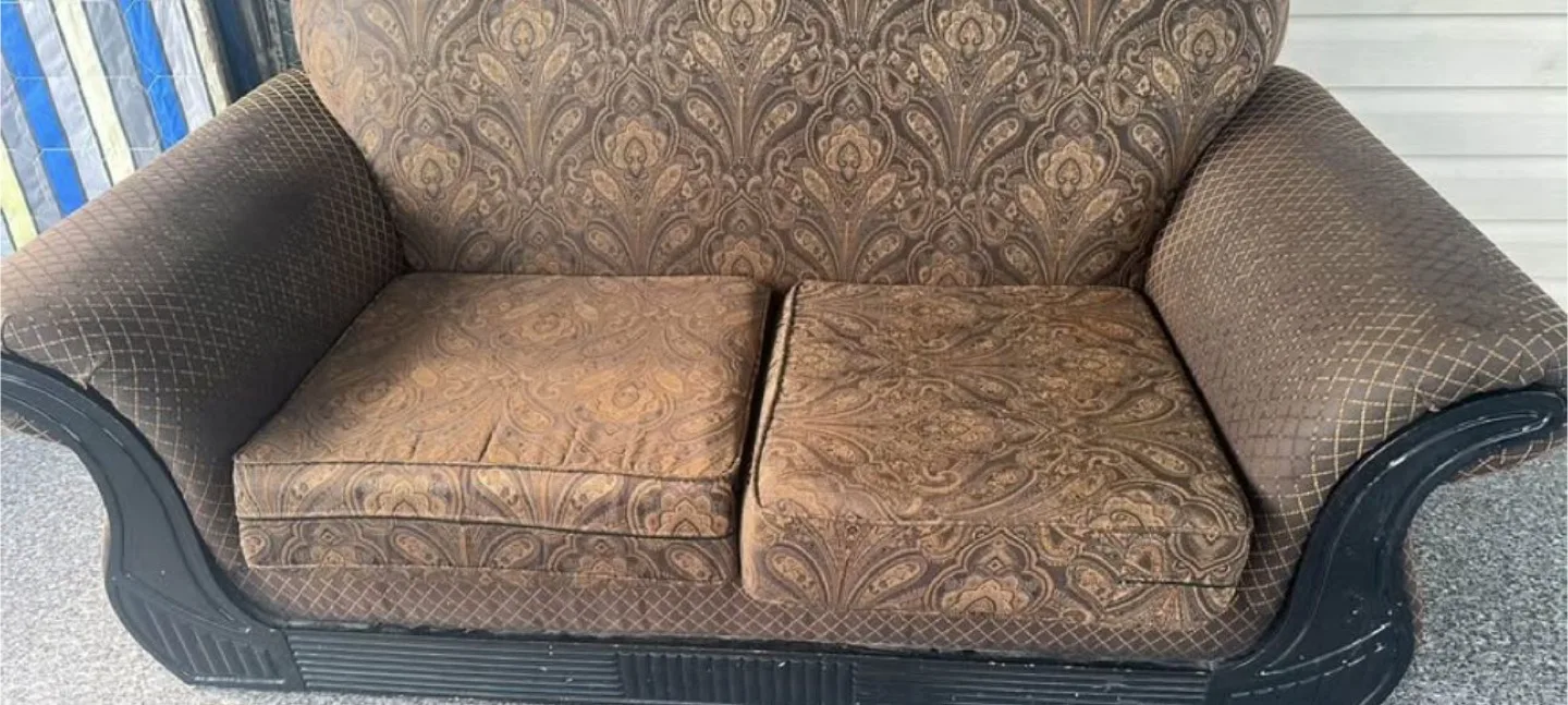 Brown Patterned Sofa and Loveseat Set image indicator(2)