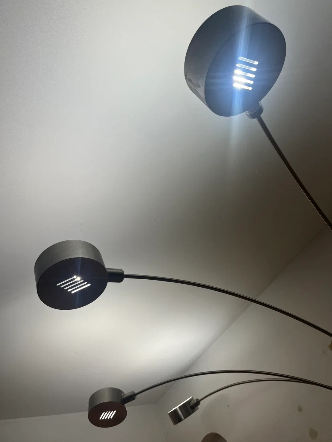 Artiva Micah Plus Modern LED 5-Arc Floor Lamp image indicator(4)