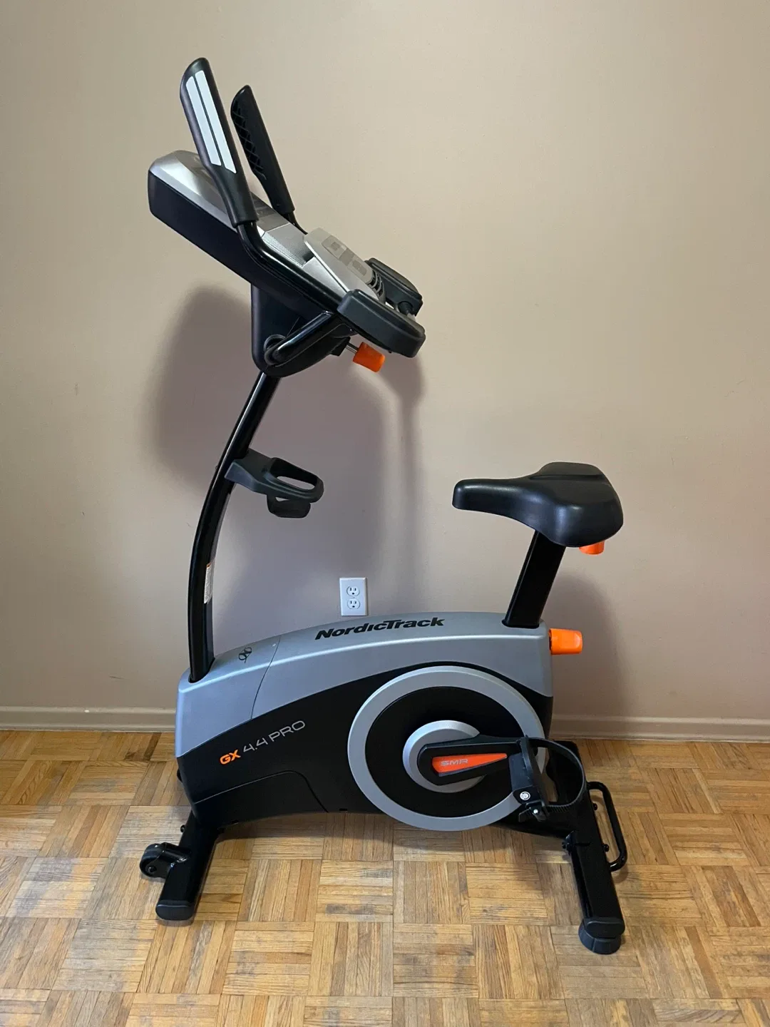 NordicTrack GX 4.4 PRO Exercise Bike image indicator(2)