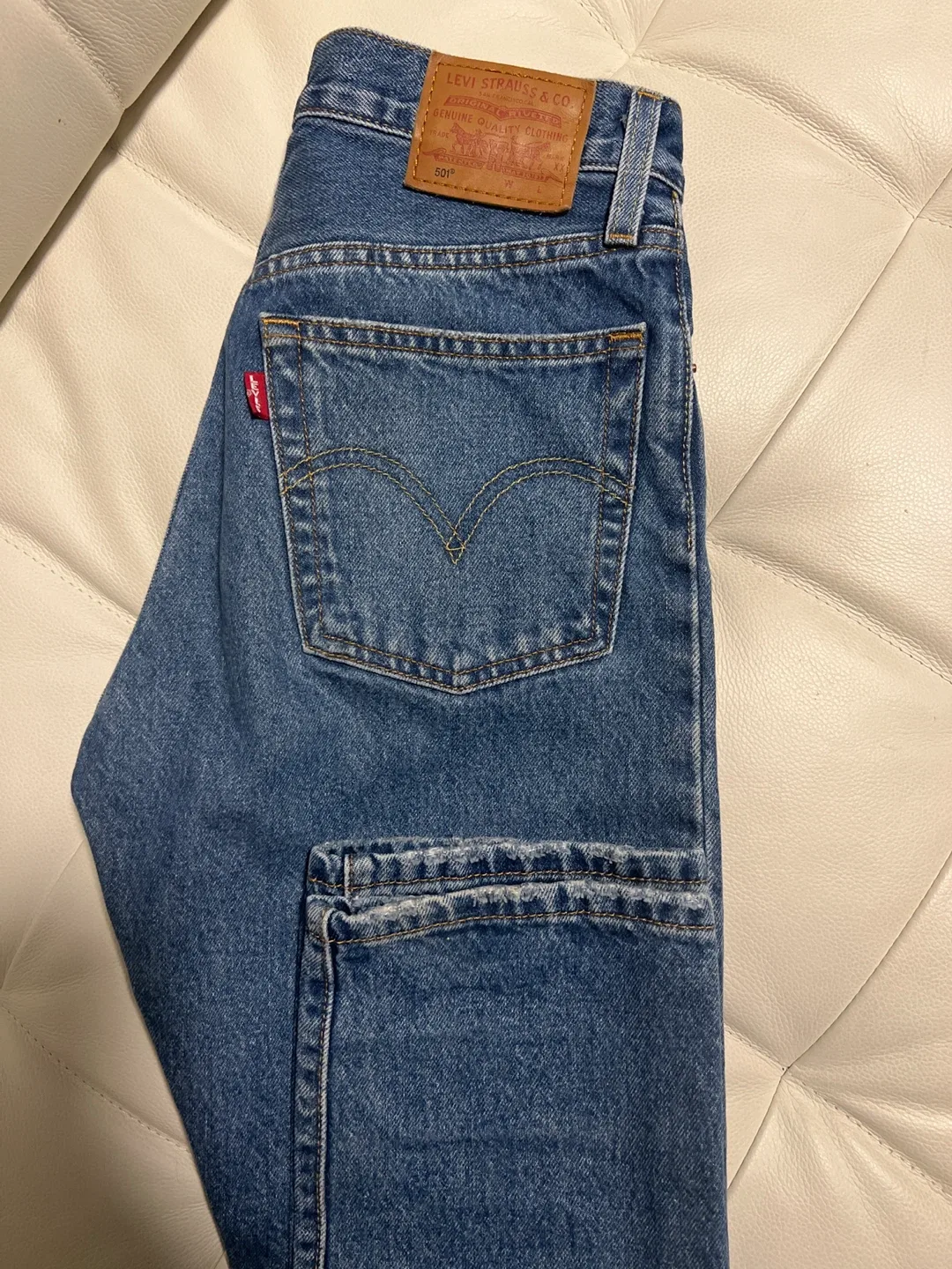 Levi's 501 Jeans size 24 thumbnail