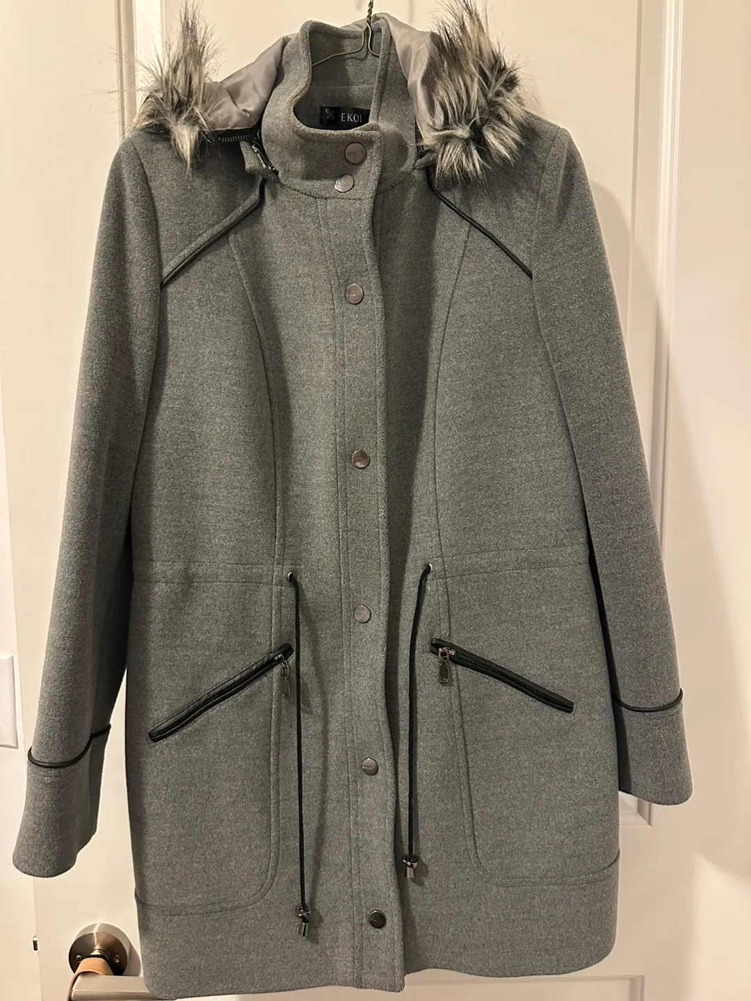 EKOL Grey Winter Coat - Size 42 thumbnail