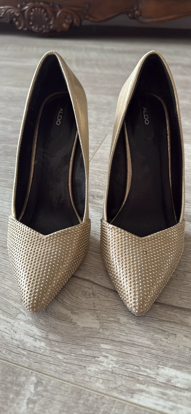 ALDO Gold Heels, Size 6