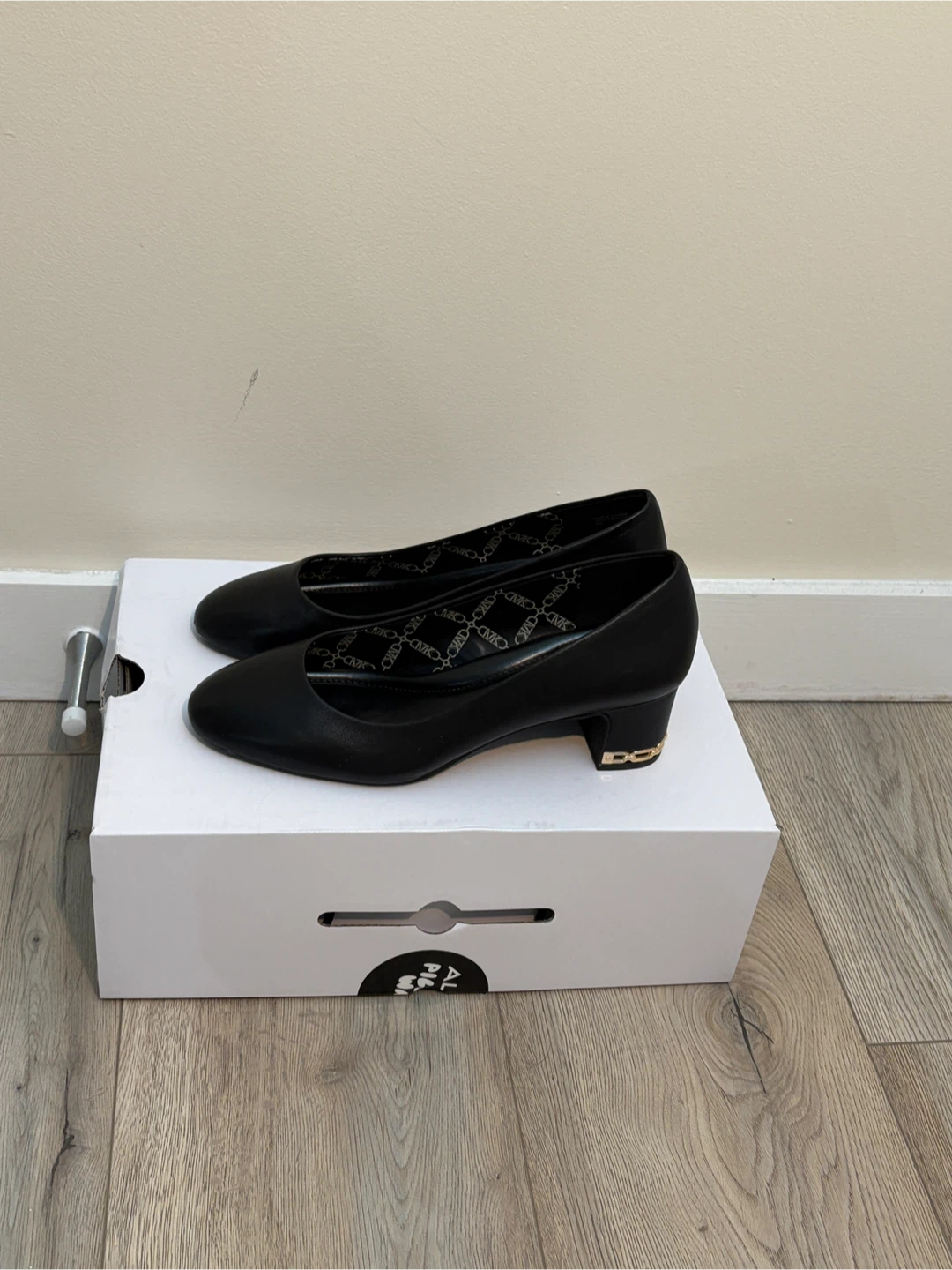 Michael Kors Heels - photo 3