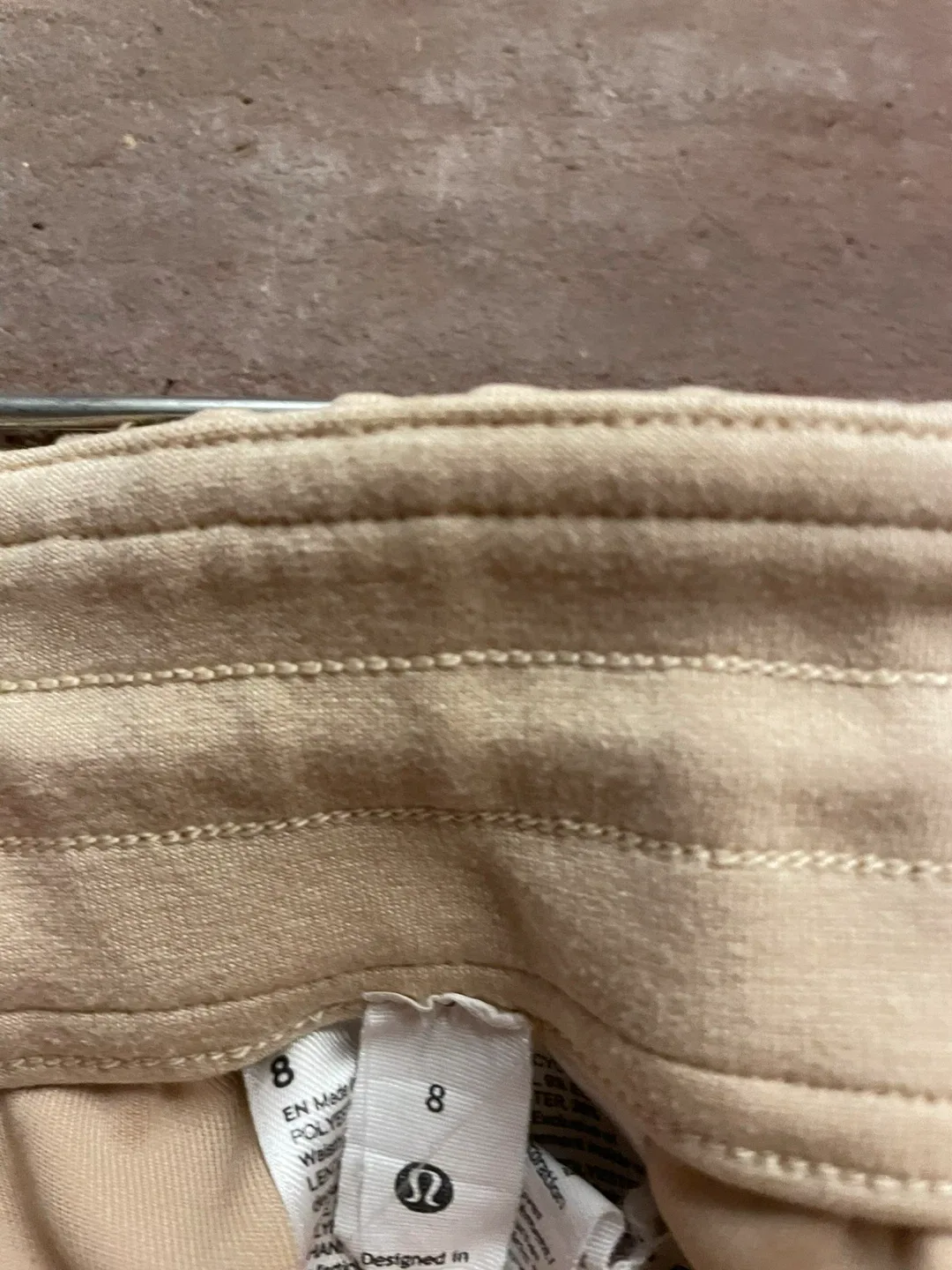 Lululemon softstreme high rise short 4" prosecco image indicator(6)