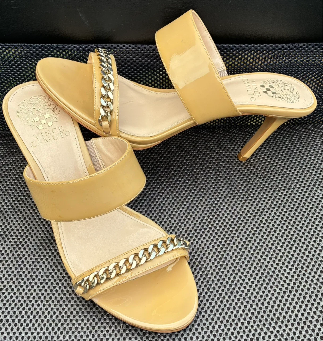 Vince Camuto “Vo-Jamie” Pumps - EUC image indicator(2)