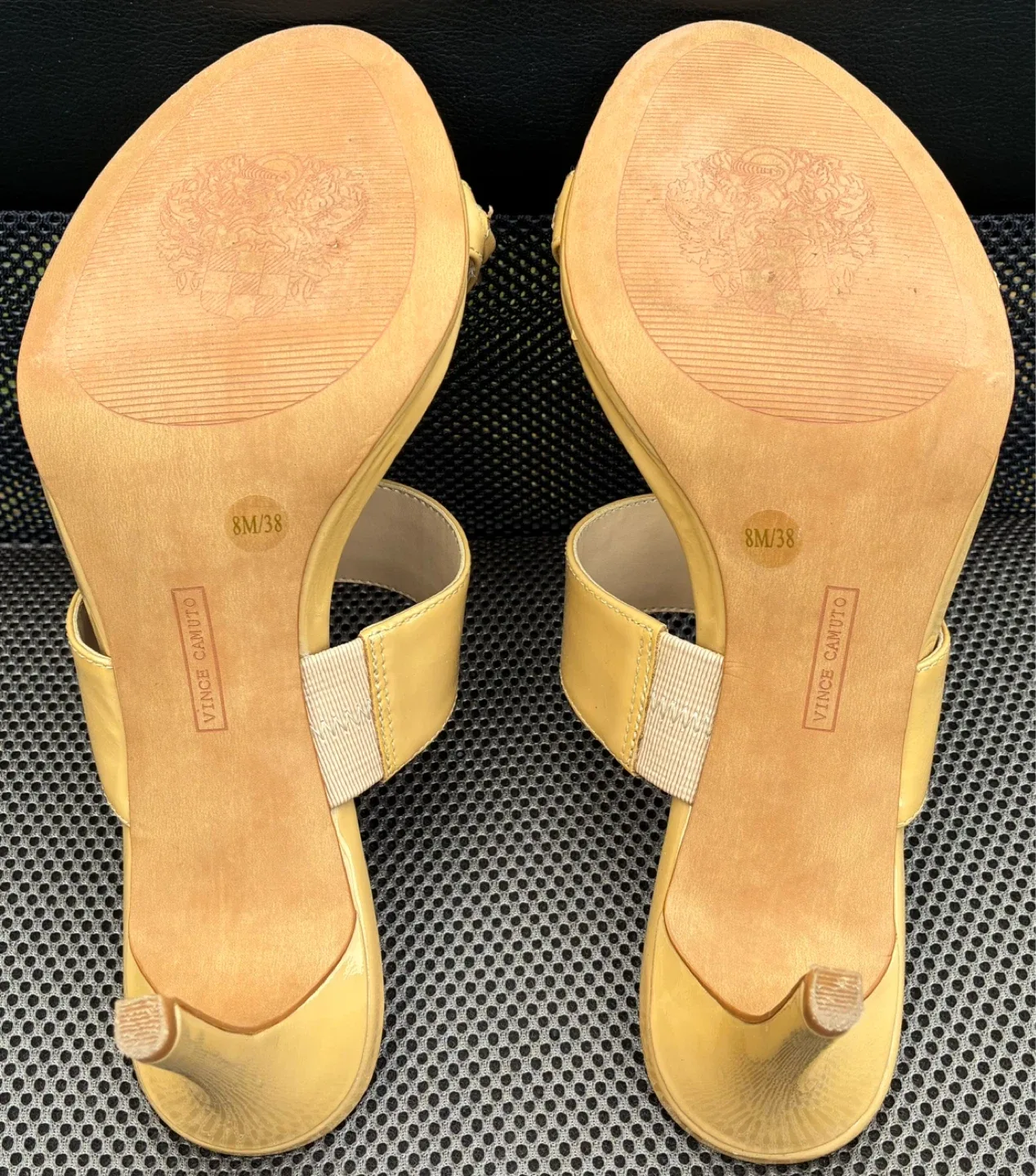Vince Camuto “Vo-Jamie” Pumps - EUC image indicator(6)