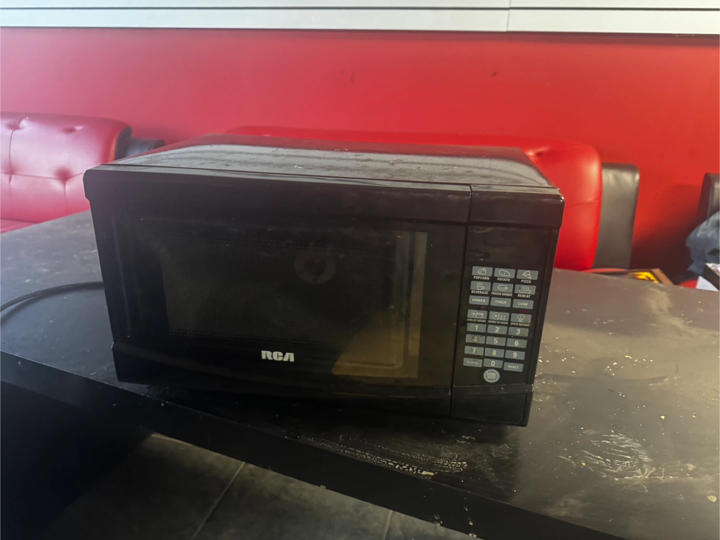 RCA Microwave - Black - photo 2