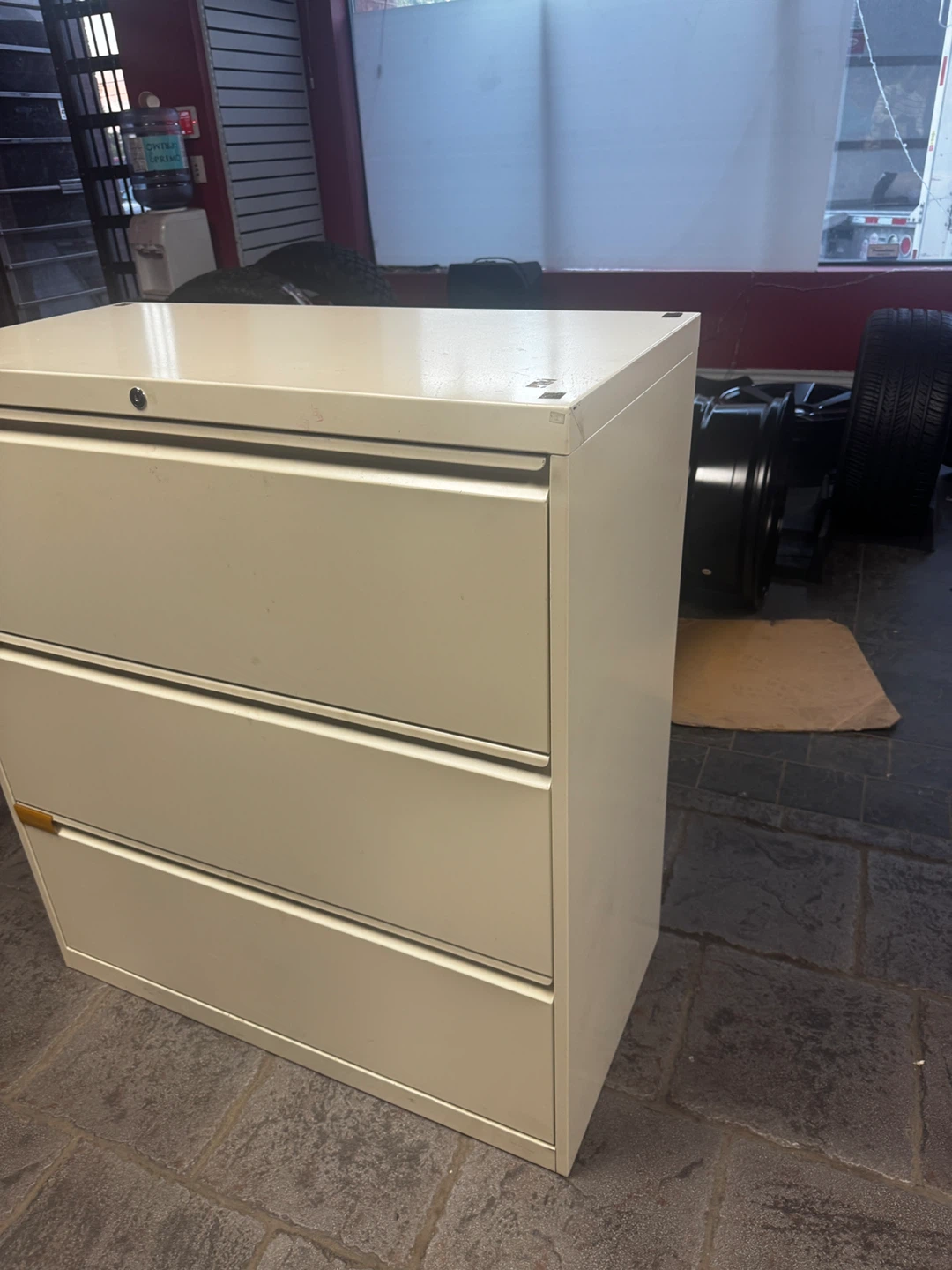 Beige 3-Drawer Filing Cabinet - photo 2