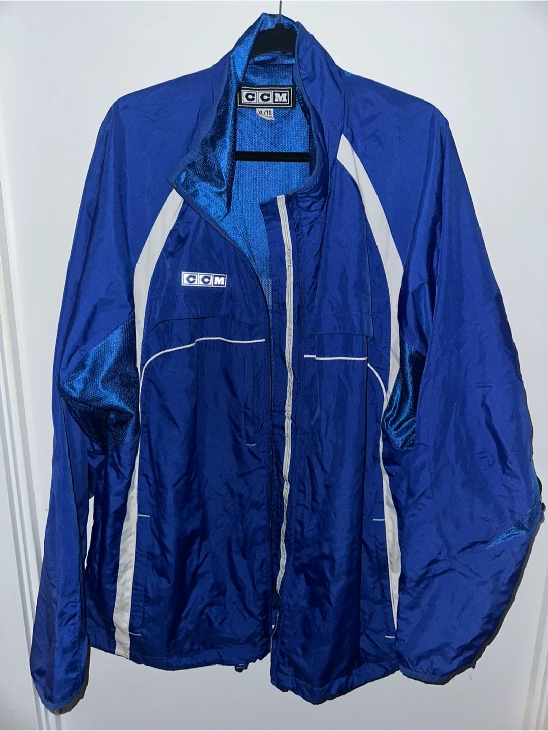 CCM Blue Jacket - men’s Size XL/TG thumbnail