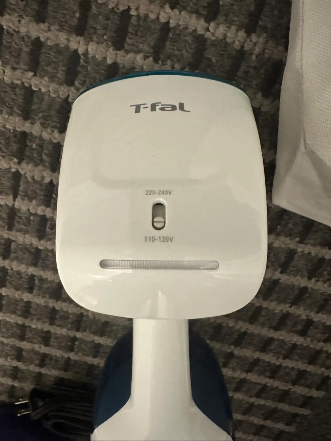 *Like new* - T-fal Access Steam Pocket Steamer image indicator(3)