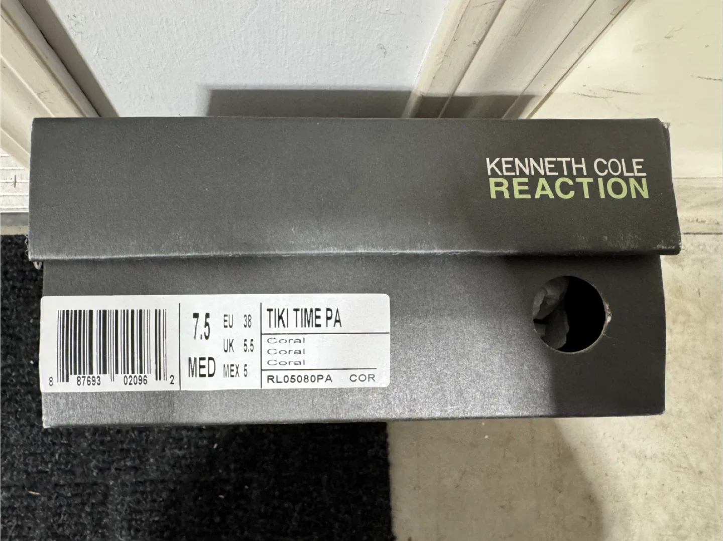 Kenneth Cole Reaction Coral Heels image indicator(3)