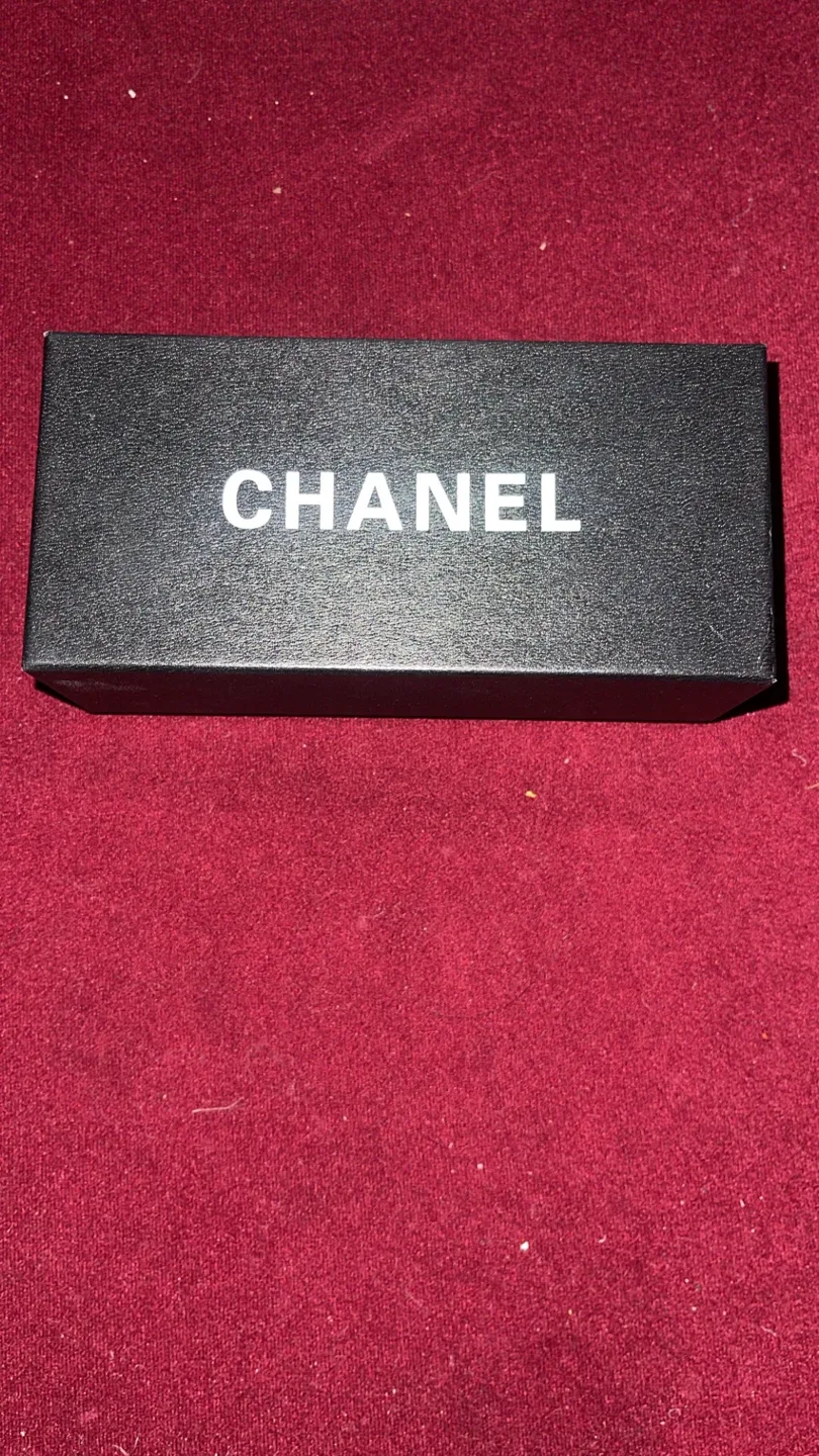 Chanel Sunglasses thumbnail
