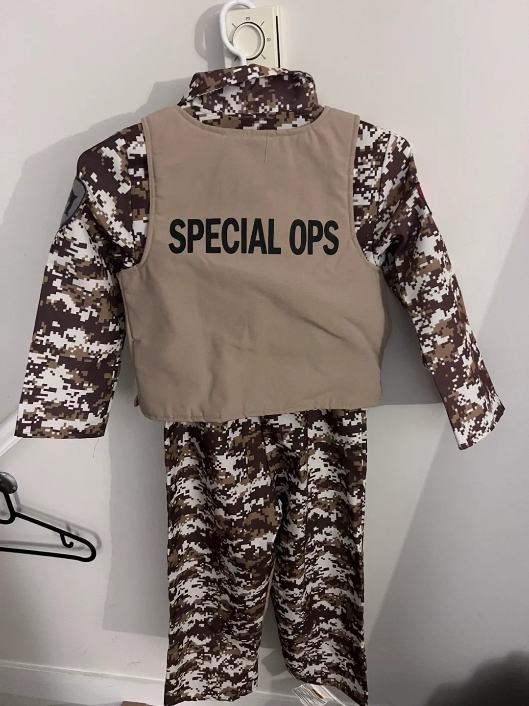 Authentic Kids Special Ops Costume - Size L (7) image indicator(2)