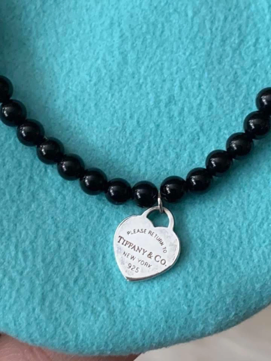 Tiffany & Co. Onyx Heart Tag Bracelet - photo 4